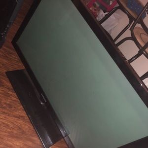 Two TVs 40 and 42 inch